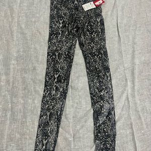 Spanx leggings size S.